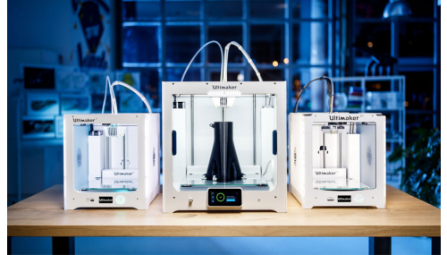 Un atelier dedicat studenților la Inginerie care depășește așteptările, prin fabricare aditivată